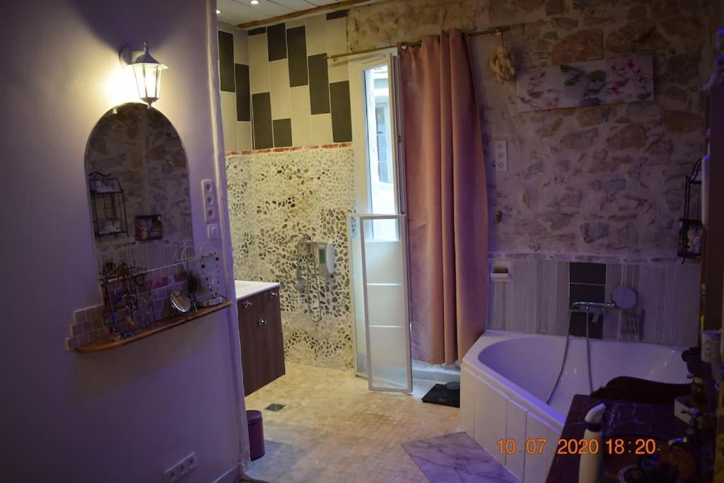 Centre Atypique F2 Apartment